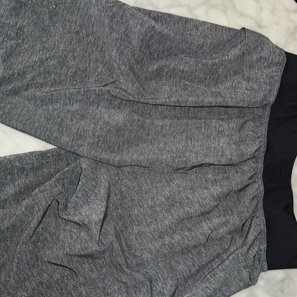 Lululemon Men’s Small T.H.E. Linerless Shorts 11’ Inseam - Picture 3 of 7